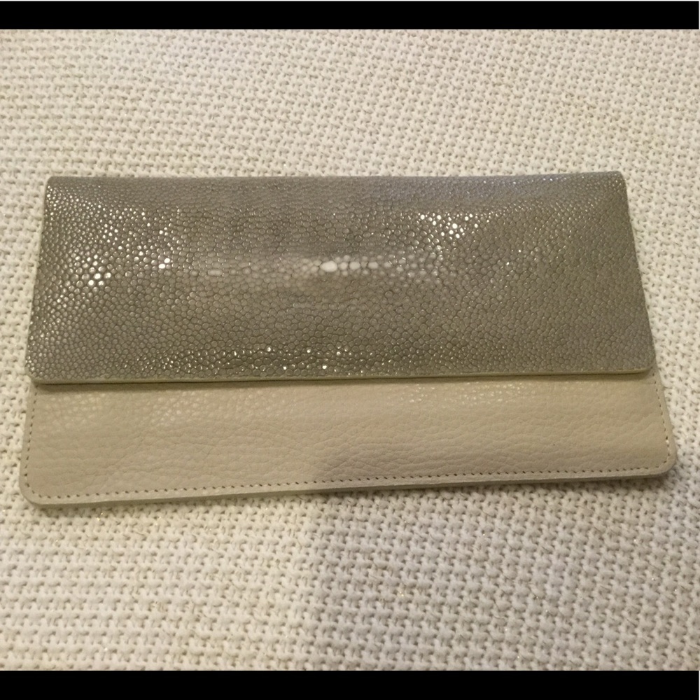 Gorgeous shagreen wallet from Vivo.